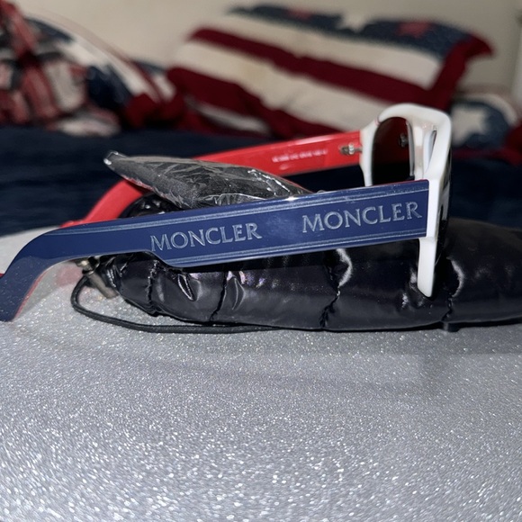 MONCLER SUNGLASSES - Picture 3 of 5